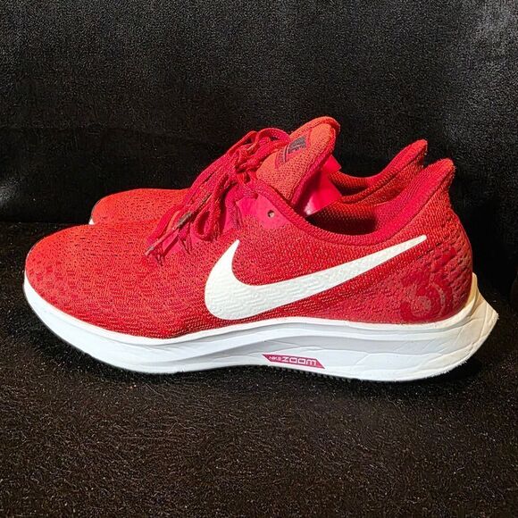 Nike Women's Red Running Shoes - Picture 5 of 9